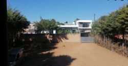 Villa F4 à finir sur un terrain de 874M2, Ankadindravola