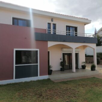 Une villa de type F5 avec une vue dégagée, Ambohijanaka Iavoloha