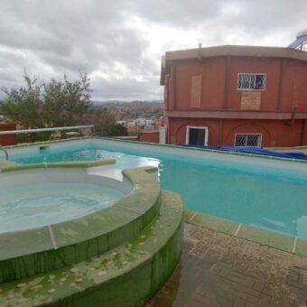 A louer appartement T2 avec piscine situé à 10 minutes d’Ambatobe sur Manazary – Ilafy Antananarivo