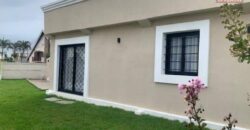 En location cette charmante villa F4 entièrement meublée à Talatamaty