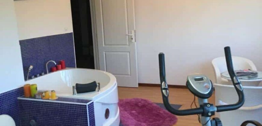 A louer appartement T5 entièrement meublé à Ankerana.