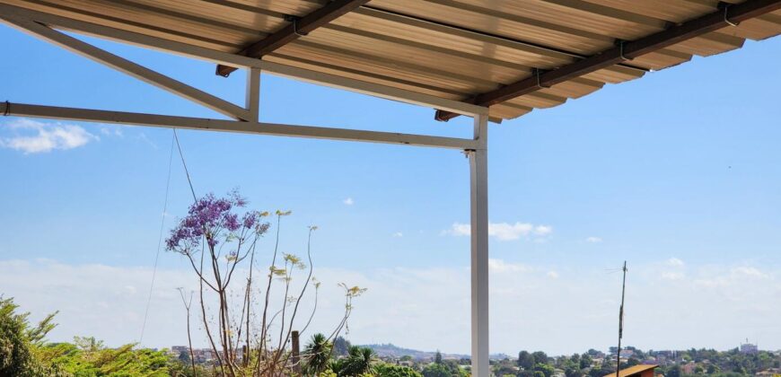 Louez cette villa de charme F5 avec piscine et jardin située dans une résidence sécurisée à Ambohijanahary-Tananarive