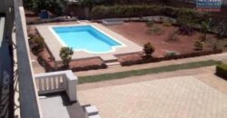 Villa de charme F10 avec grand jardin et piscine à louer à Ambohibao