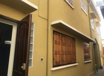 Location d’une maison F4 à étage située dans un quartier résidentiel calme à Ambohimahintsy Ambohimangakely