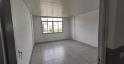 A louer espace commercial de 464 m² à Ampasampito, situé sur la route principale