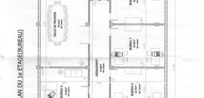 A louer espace commercial de 464 m² à Ampasampito, situé sur la route principale